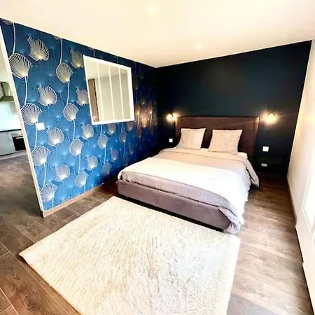 Le Cosy *